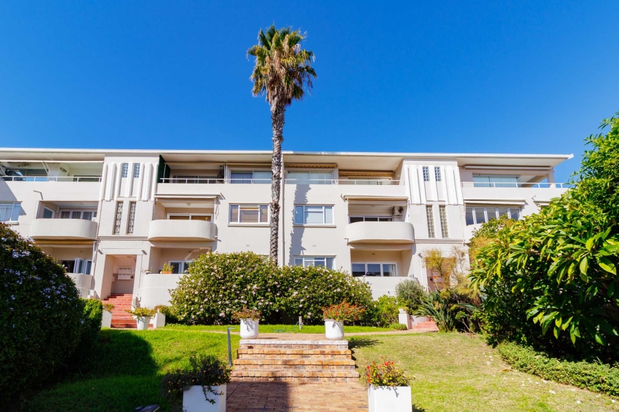 To Let 2 Bedroom Property for Rent in Bantry Bay Western Cape